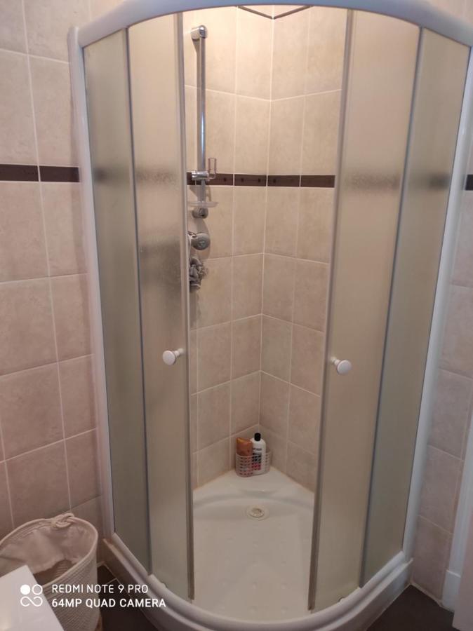 Pretty And Quiet Top Floor 2 Bedroom Flat In The Port Area Of Nice Extérieur photo