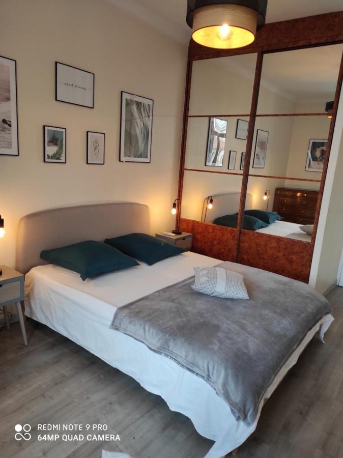 Pretty And Quiet Top Floor 2 Bedroom Flat In The Port Area Of Nice Extérieur photo
