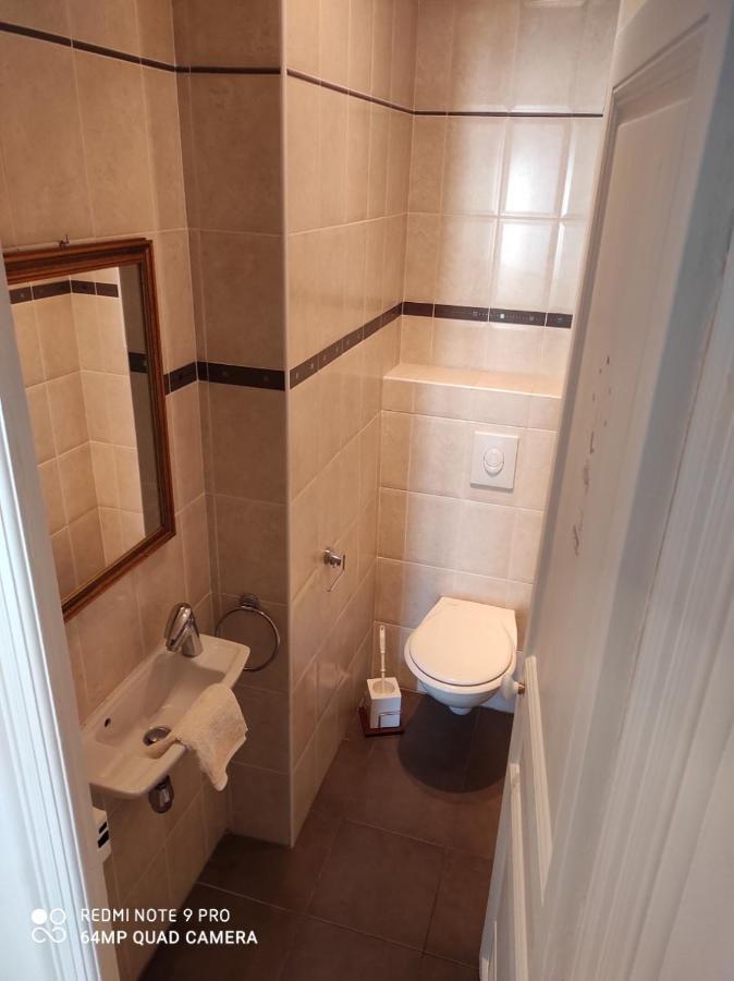Pretty And Quiet Top Floor 2 Bedroom Flat In The Port Area Of Nice Extérieur photo