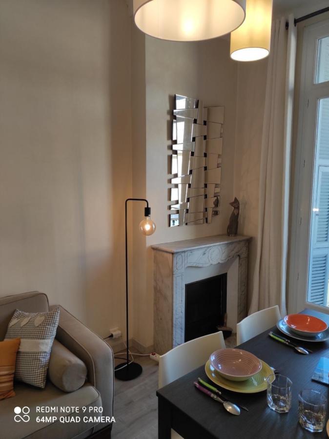 Pretty And Quiet Top Floor 2 Bedroom Flat In The Port Area Of Nice Extérieur photo